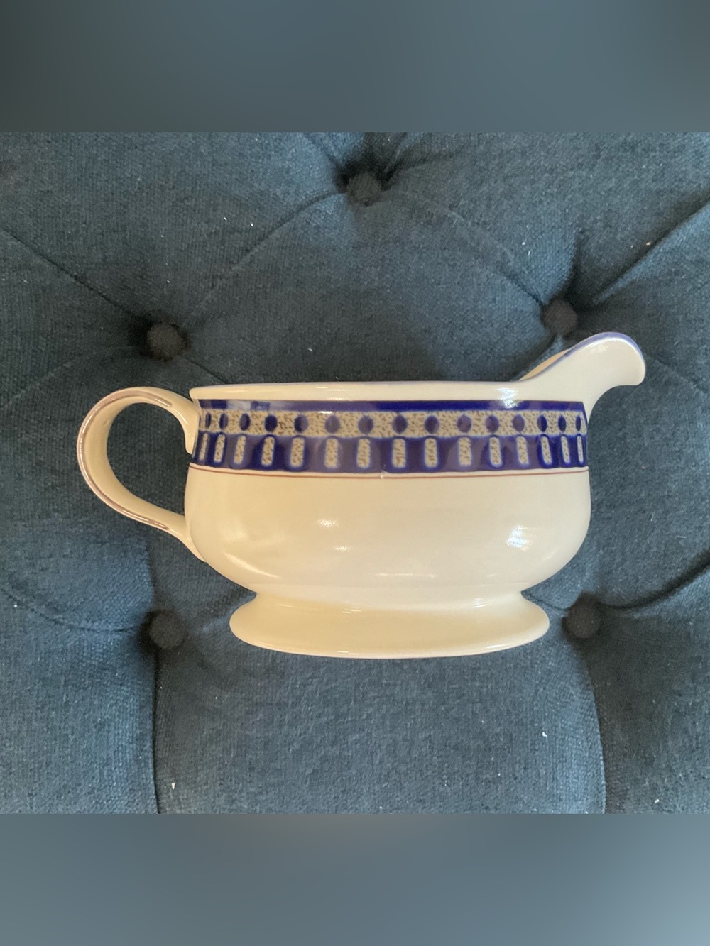 Mikasa Cream Gravy Boat with Blue Decorative Band